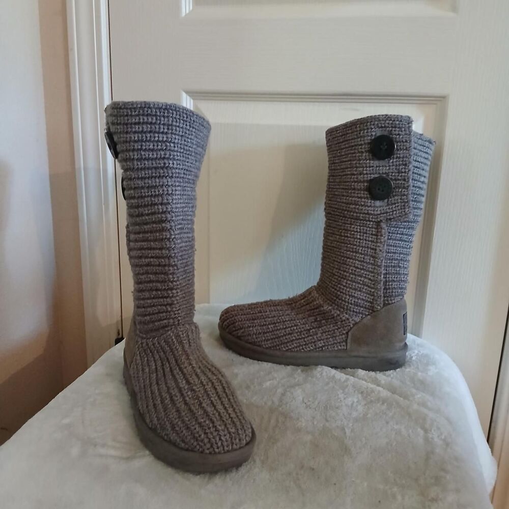 UGG Grey Classic Cardy Knit Sweater Button Tall Boots Youth 4 Womens 6 Y2K Indie